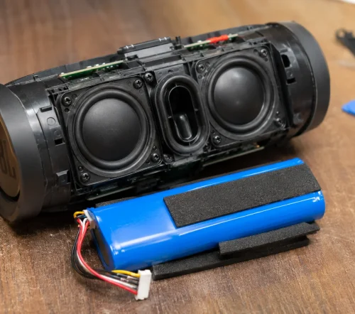 تعویض باتری اسپیکر JBL Charge 3
